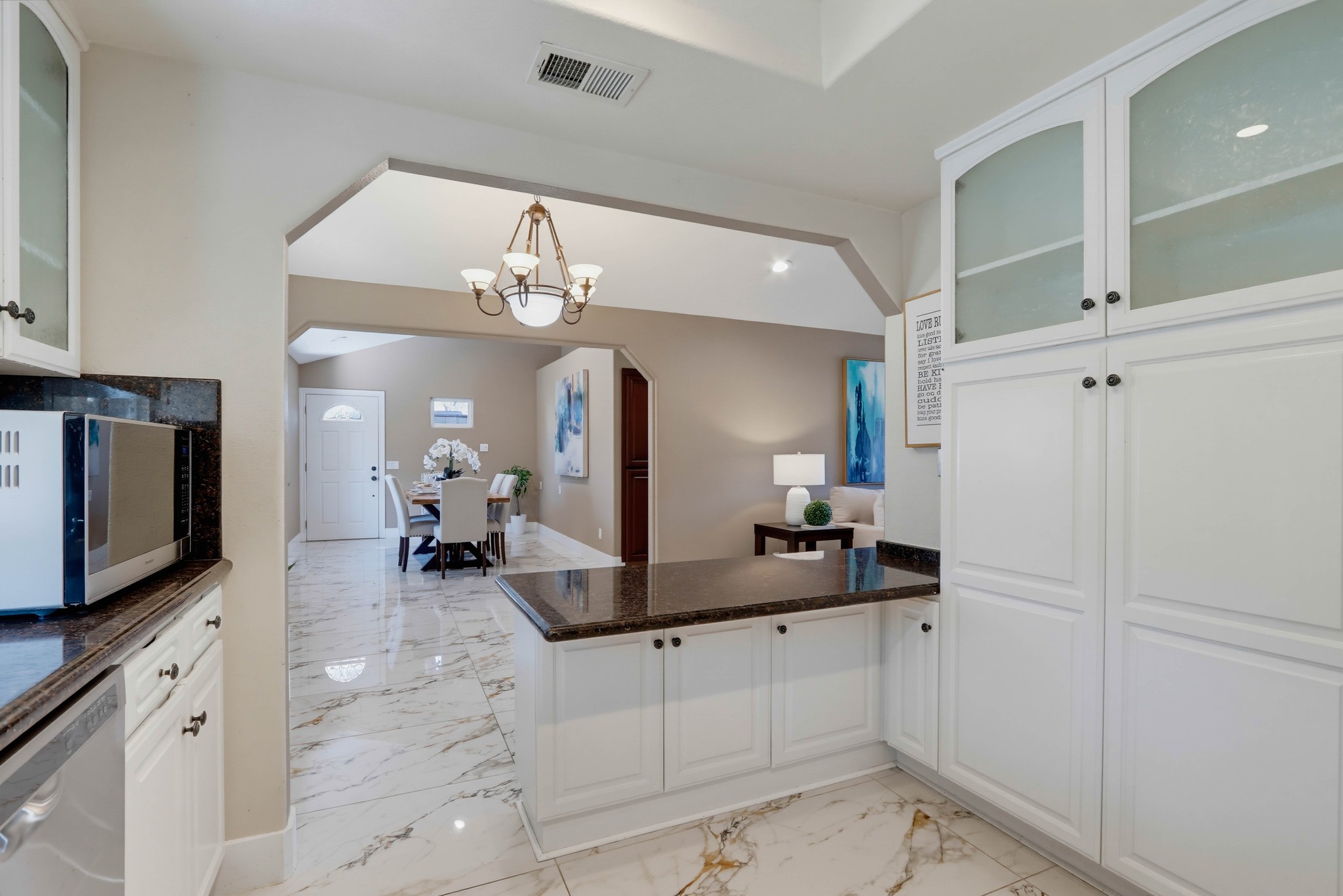 Virtual tour photo 25 of 72 for 5550 E Edgemar Ave