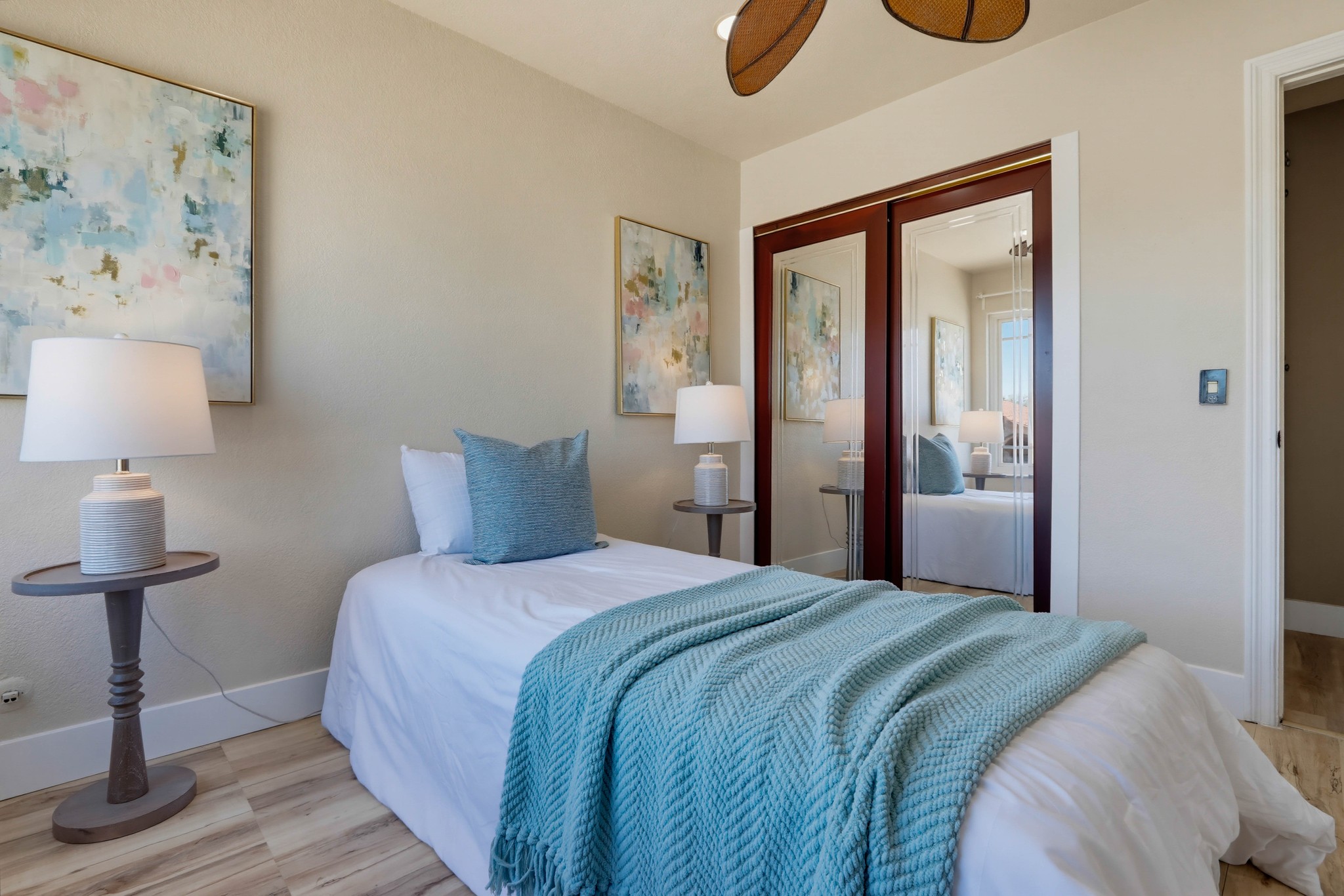 Virtual tour photo 53 of 72 for 5550 E Edgemar Ave
