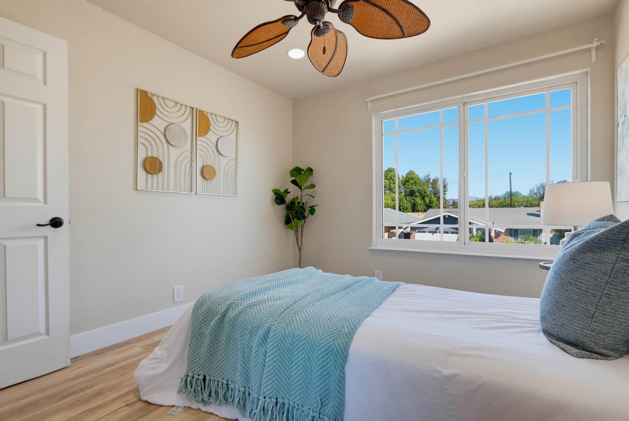 Virtual tour photo 55 of 72 for 5550 E Edgemar Ave
