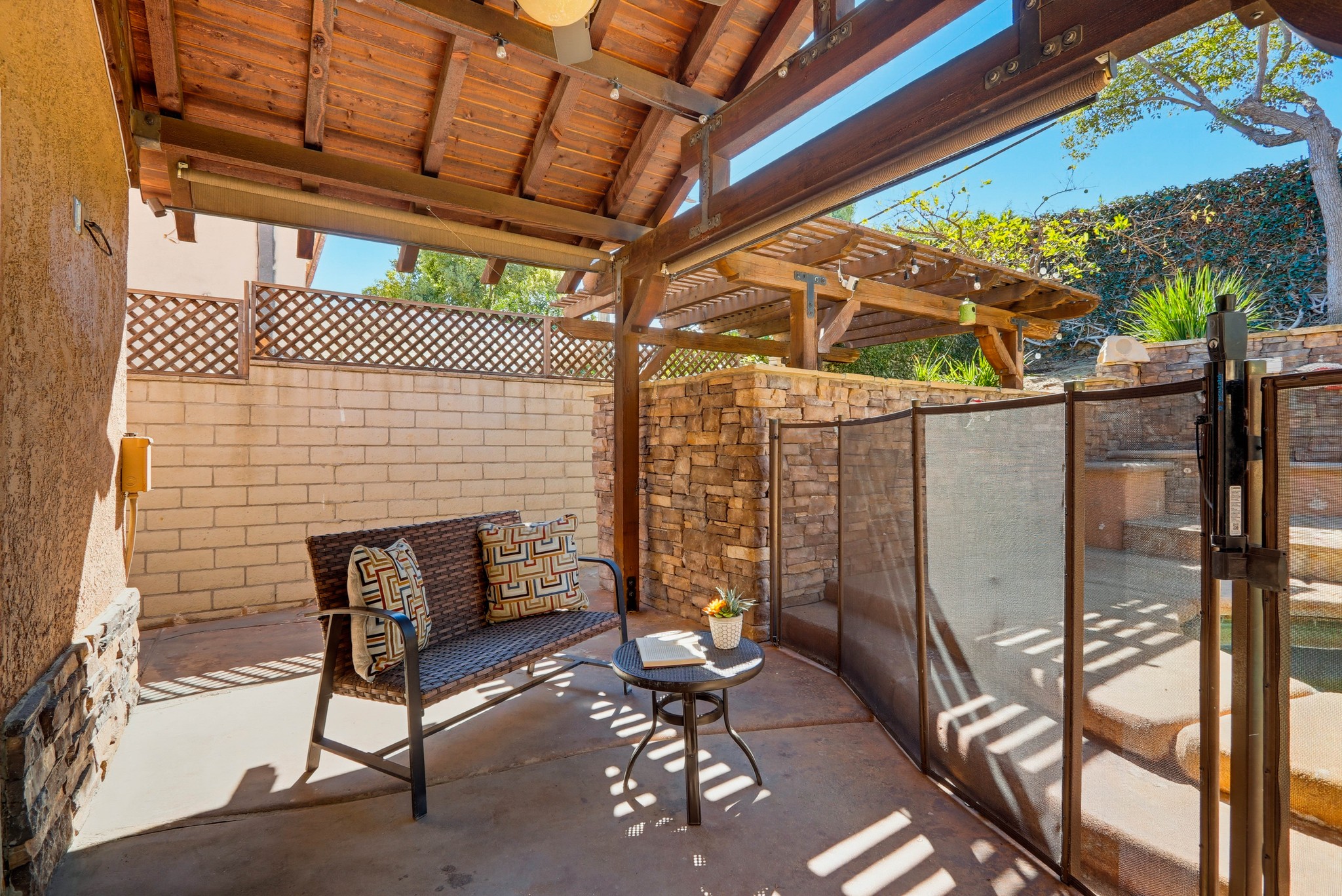 Virtual tour photo 59 of 72 for 5550 E Edgemar Ave