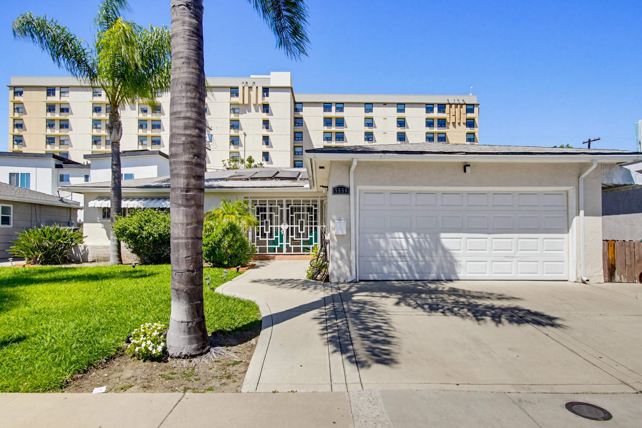 Virtual tour photo 1 of 44 for 5556 Mary Ln Dr
