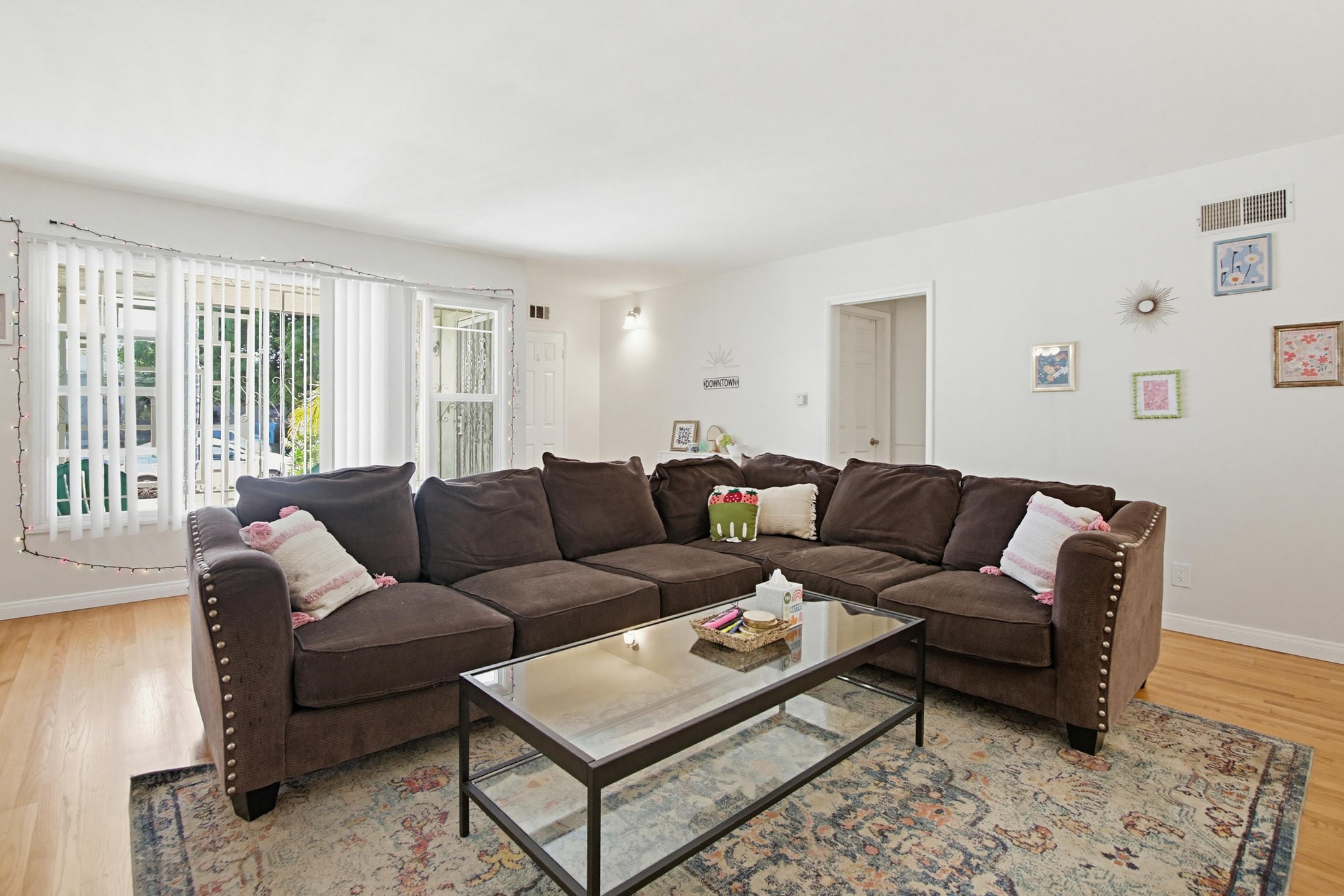 Virtual tour photo 8 of 44 for 5556 Mary Ln Dr