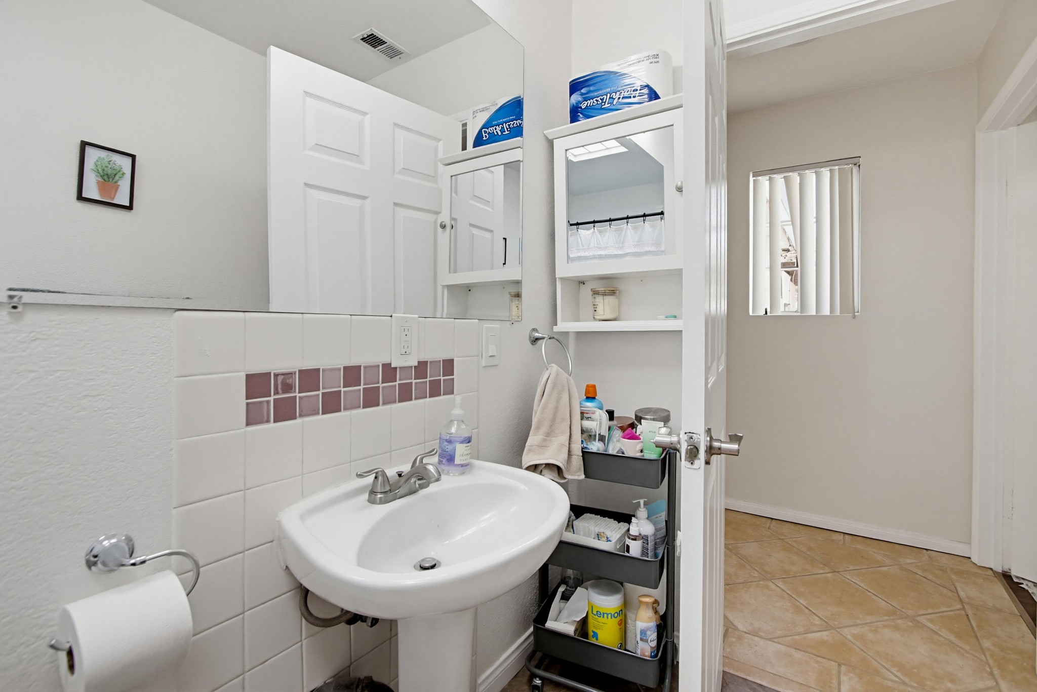 Virtual tour photo 20 of 44 for 5556 Mary Ln Dr