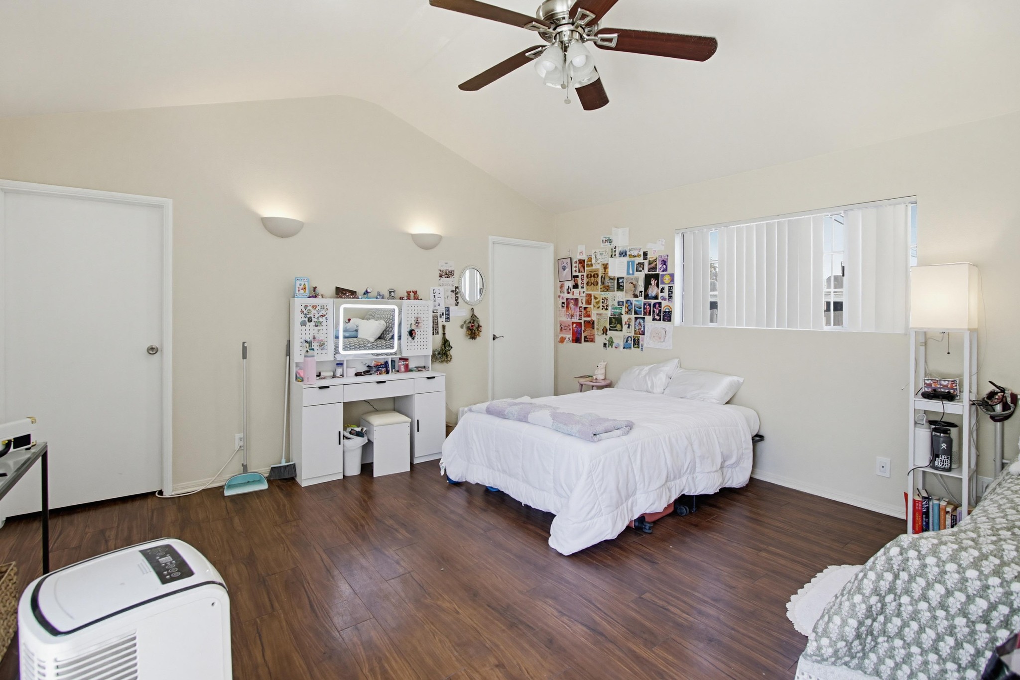 Virtual tour photo 21 of 44 for 5556 Mary Ln Dr