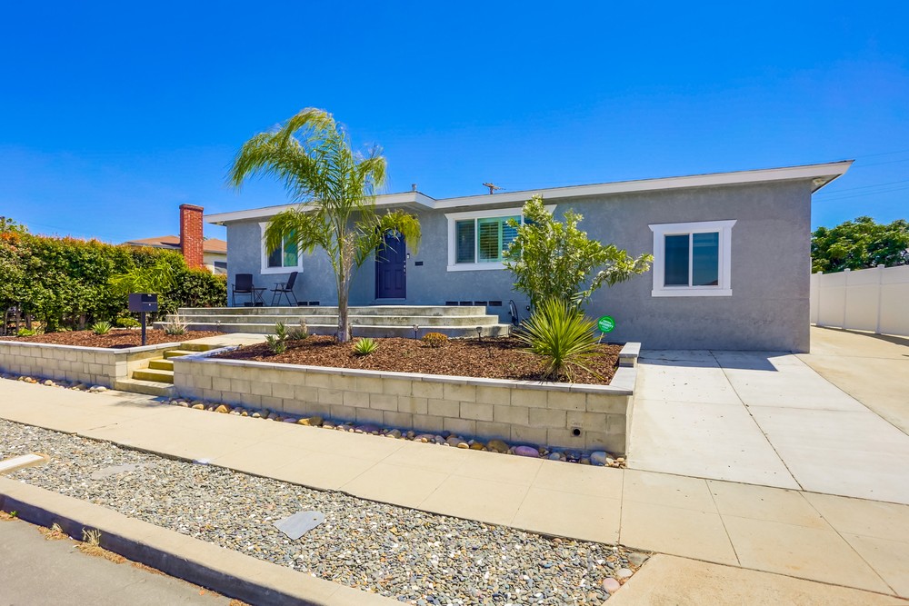 Virtual tour photo 4 of 34 for 5567 Las Alturas Terrace