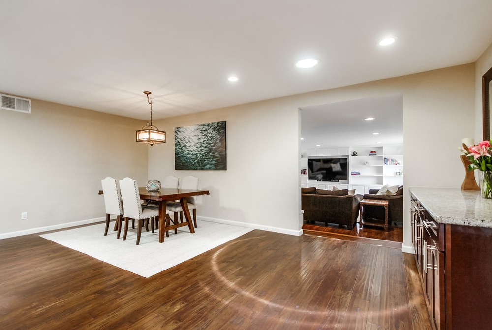 Virtual tour photo 16 of 64 for 5576 Elgin Ave