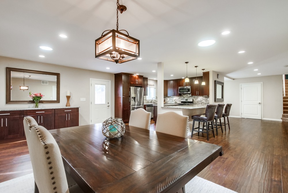 Virtual tour photo 19 of 64 for 5576 Elgin Ave
