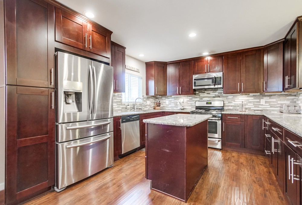 Virtual tour photo 25 of 64 for 5576 Elgin Ave