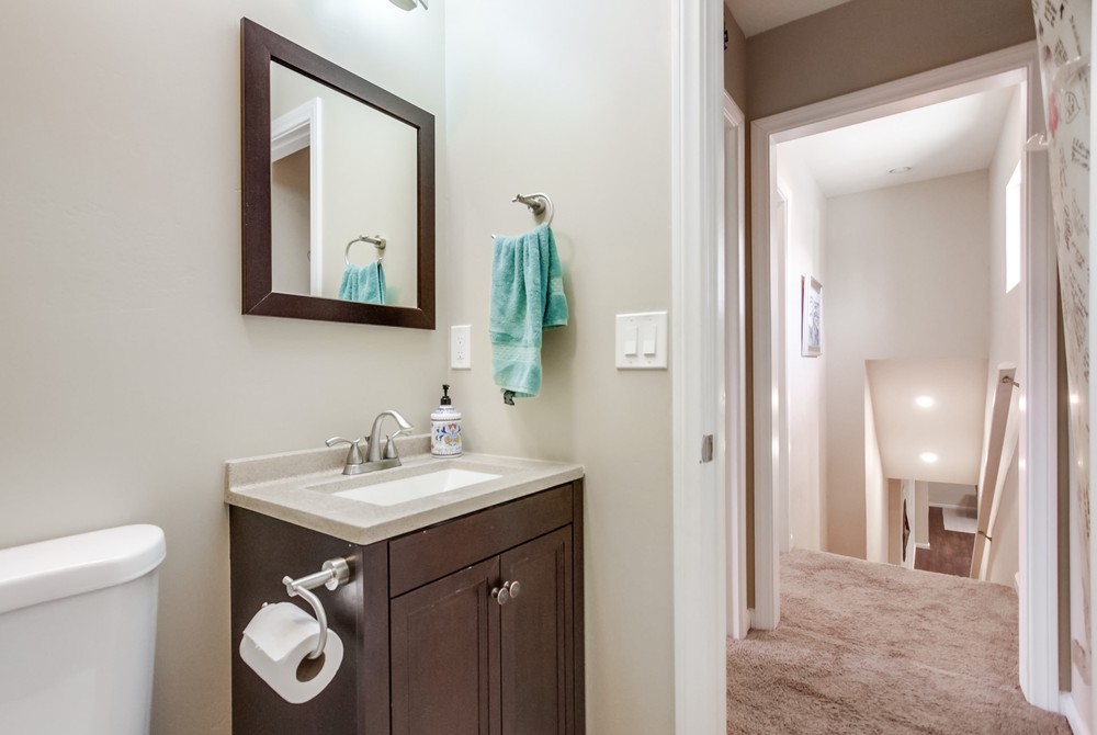 Virtual tour photo 50 of 64 for 5576 Elgin Ave