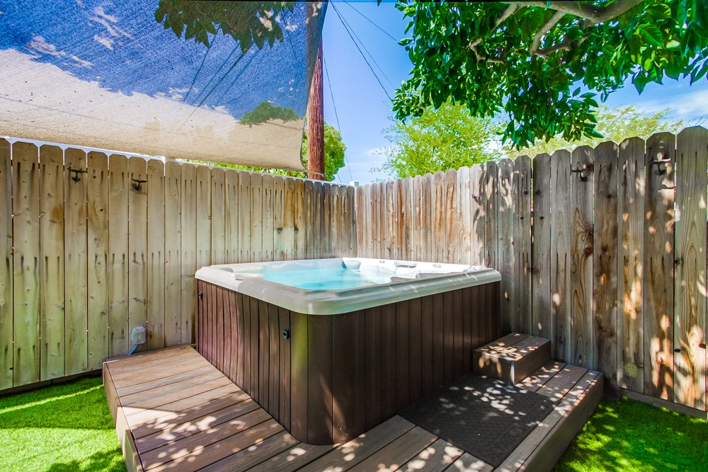 Virtual tour photo 53 of 64 for 5576 Elgin Ave