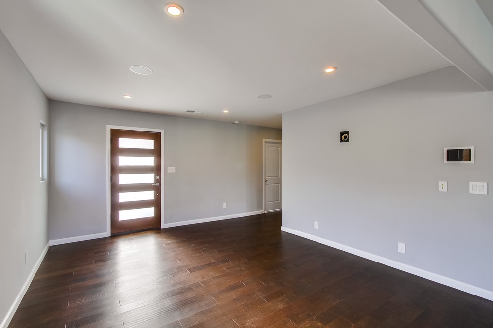 Virtual tour photo 7 of 75 for 5580 Hamill Ave