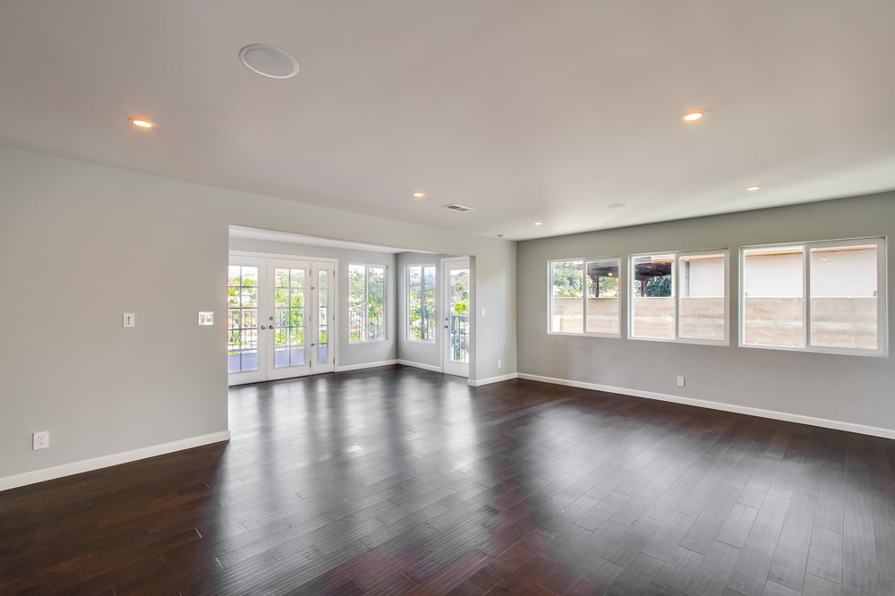 Virtual tour photo 11 of 75 for 5580 Hamill Ave