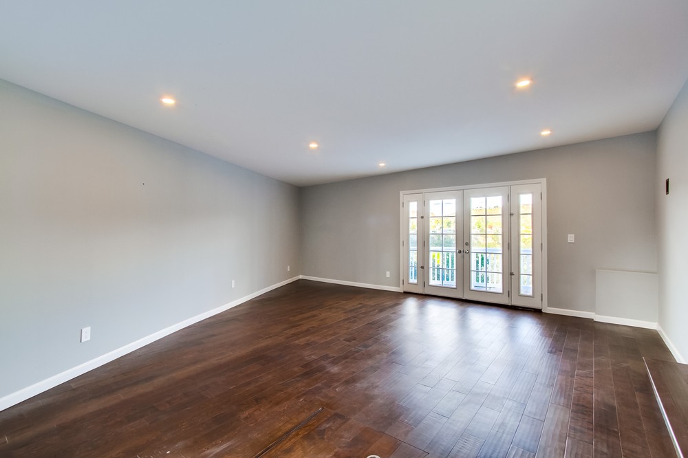 Virtual tour photo 32 of 75 for 5580 Hamill Ave
