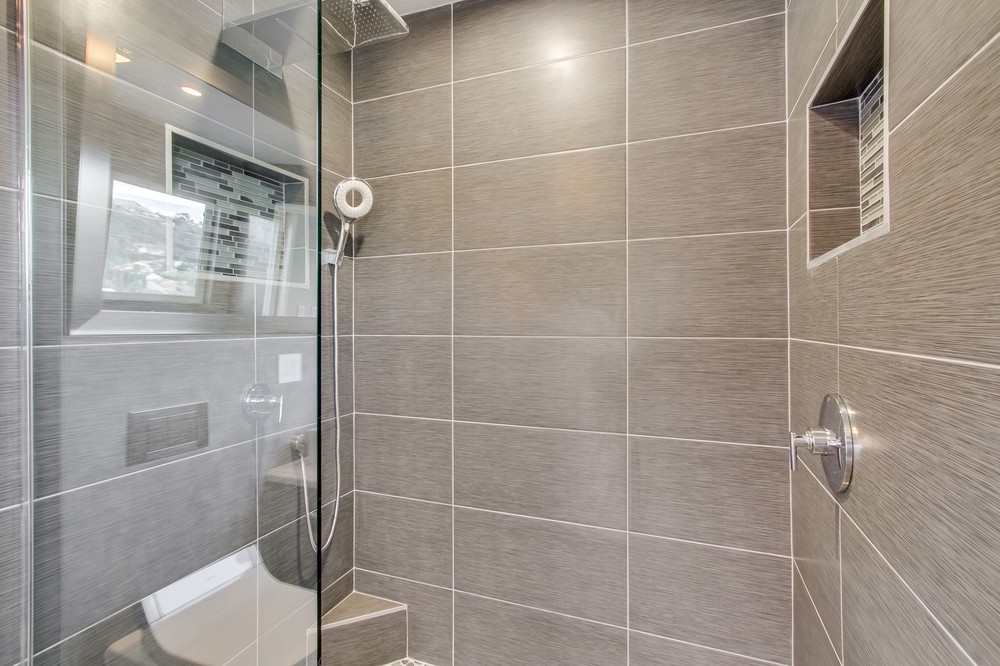 Virtual tour photo 47 of 75 for 5580 Hamill Ave