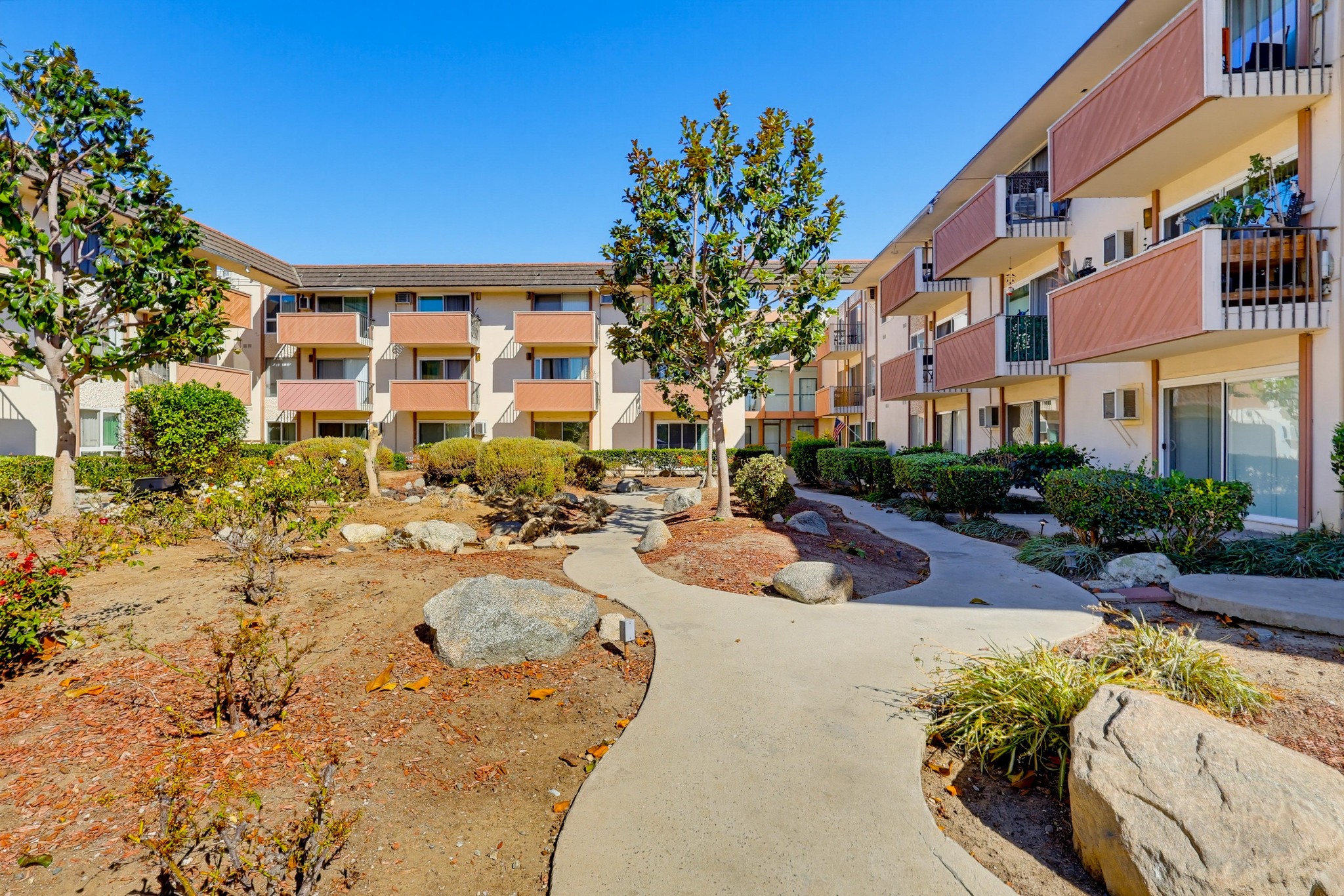Virtual tour photo 5 of 47 for 5585 E Pacific Coast Hwy #107