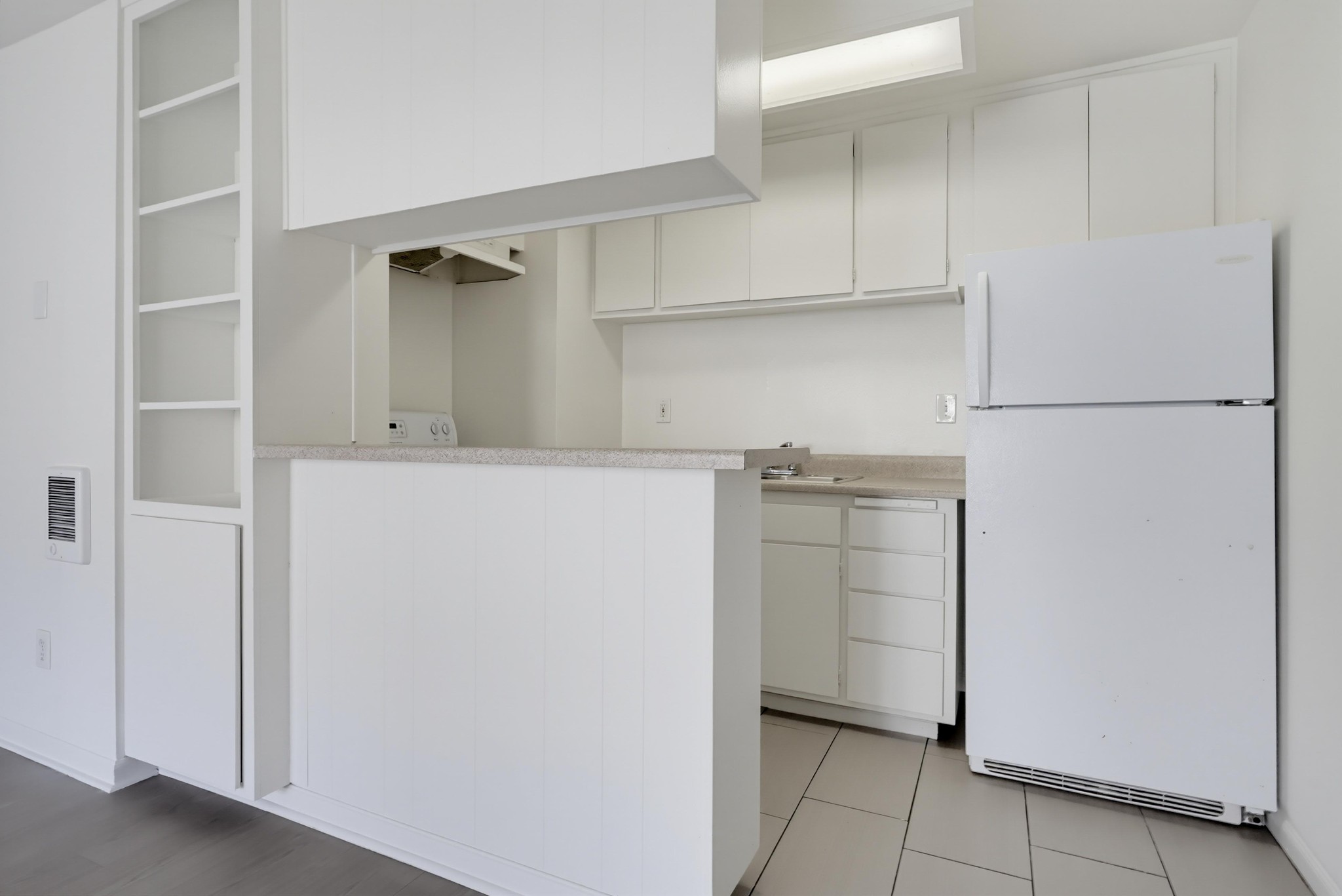 Virtual tour photo 14 of 47 for 5585 E Pacific Coast Hwy #107