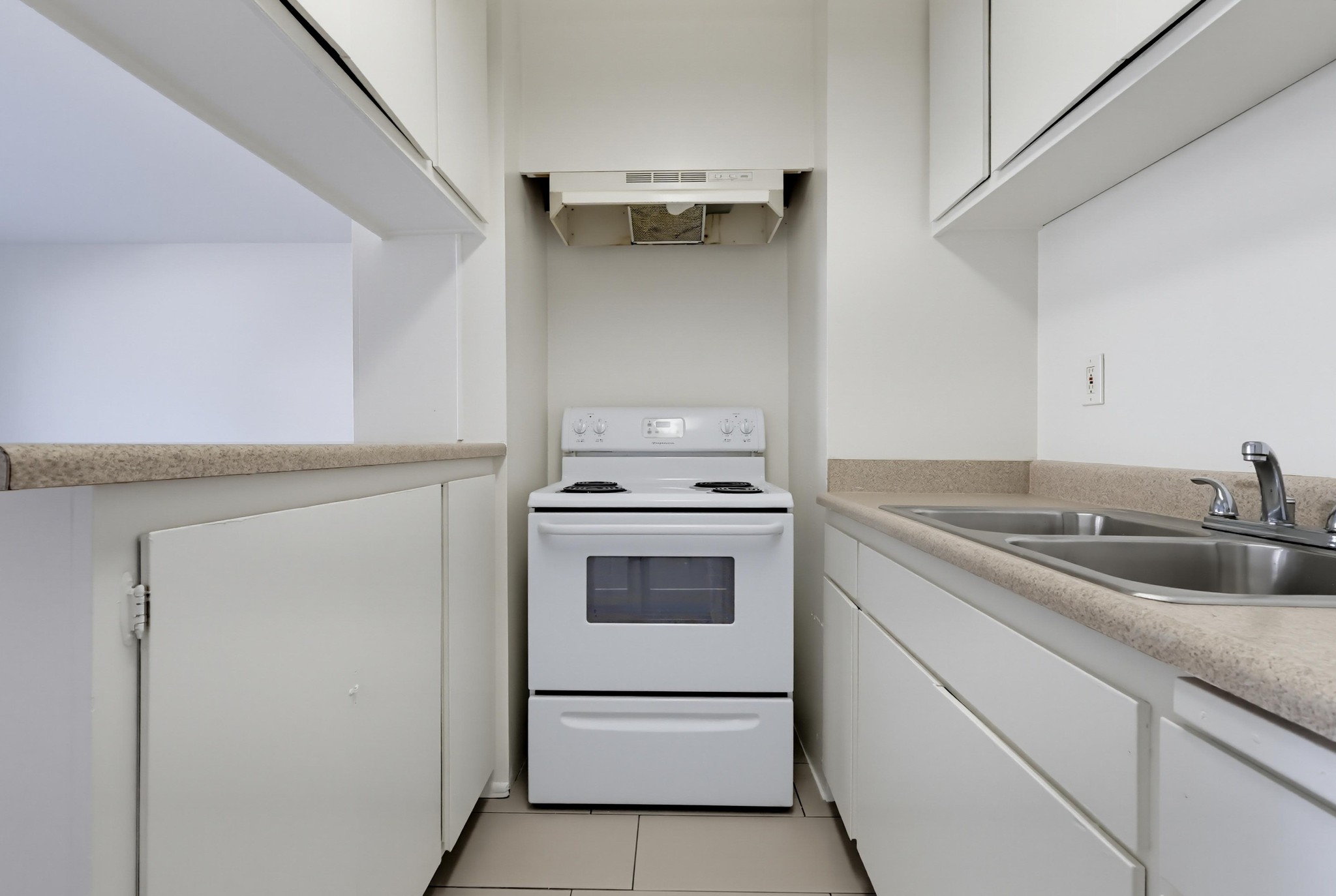 Virtual tour photo 16 of 47 for 5585 E Pacific Coast Hwy #107