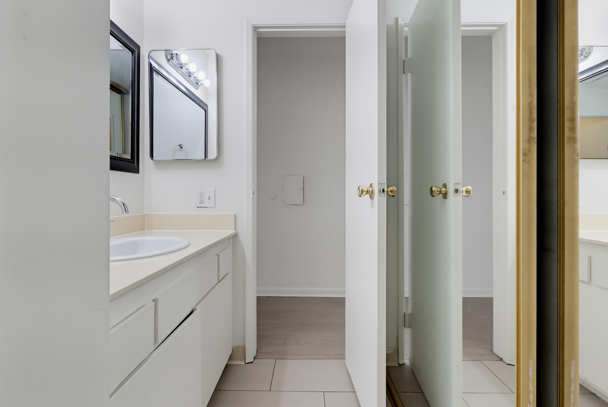 Virtual tour photo 24 of 47 for 5585 E Pacific Coast Hwy #107