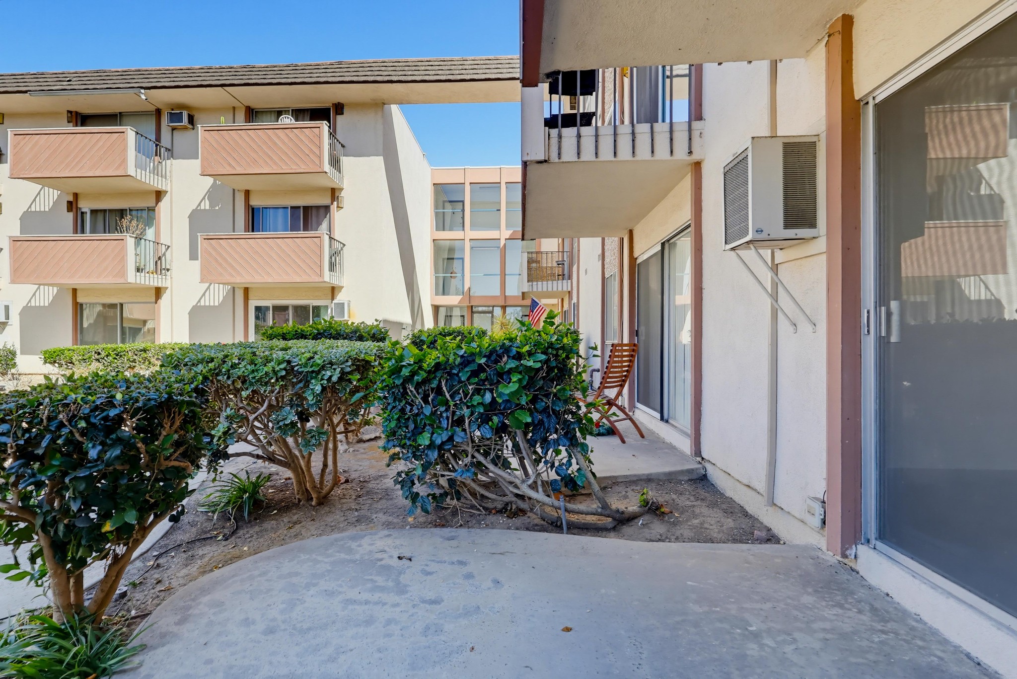 Virtual tour photo 30 of 47 for 5585 E Pacific Coast Hwy #107
