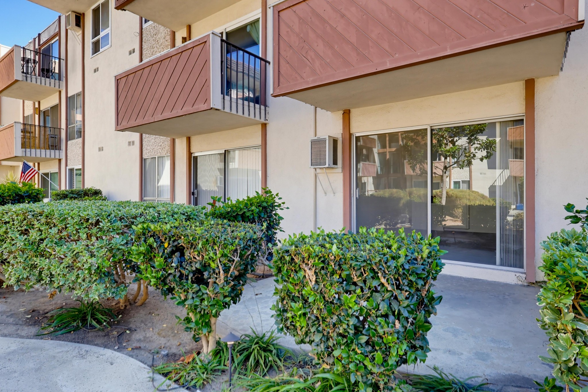 Virtual tour photo 36 of 47 for 5585 E Pacific Coast Hwy #107