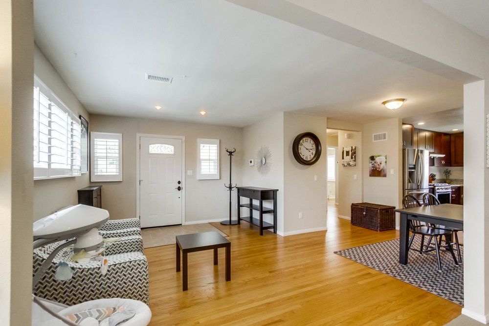 Virtual tour photo 10 of 41 for 5593 Hamill Ave