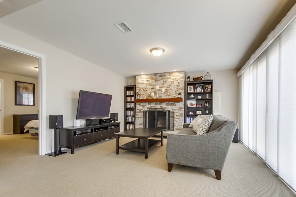 Virtual tour photo 13 of 41 for 5593 Hamill Ave