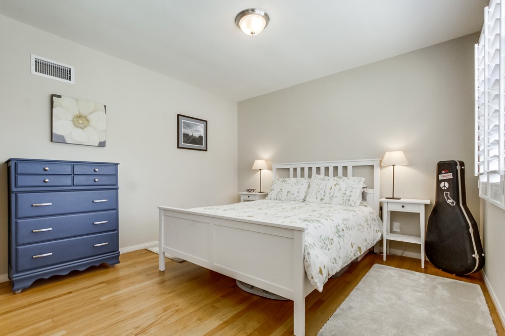 Virtual tour photo 25 of 41 for 5593 Hamill Ave