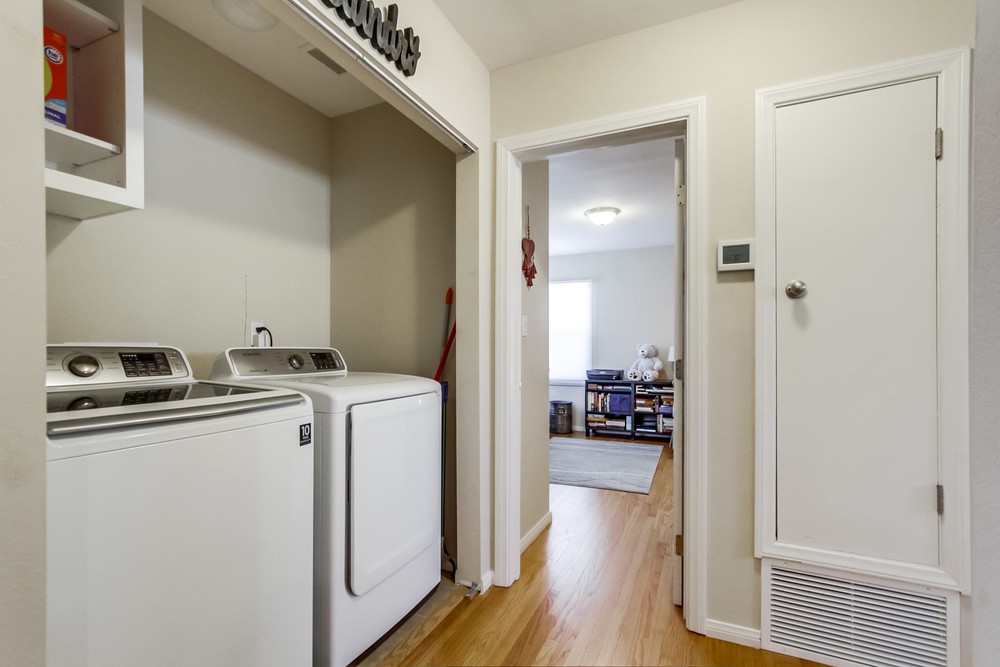 Virtual tour photo 31 of 41 for 5593 Hamill Ave