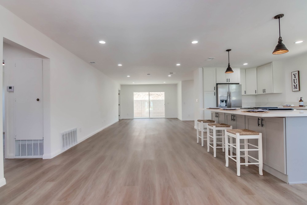 Virtual tour photo 10 of 48 for 5597 Hamill Ave