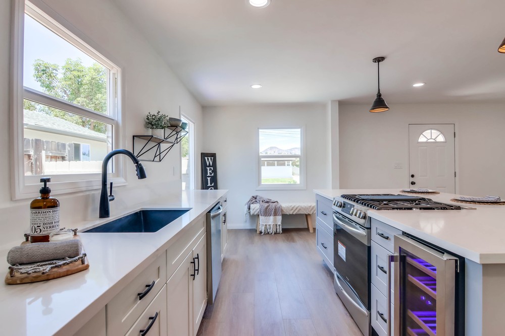 Virtual tour photo 15 of 48 for 5597 Hamill Ave