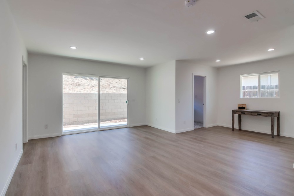Virtual tour photo 19 of 48 for 5597 Hamill Ave