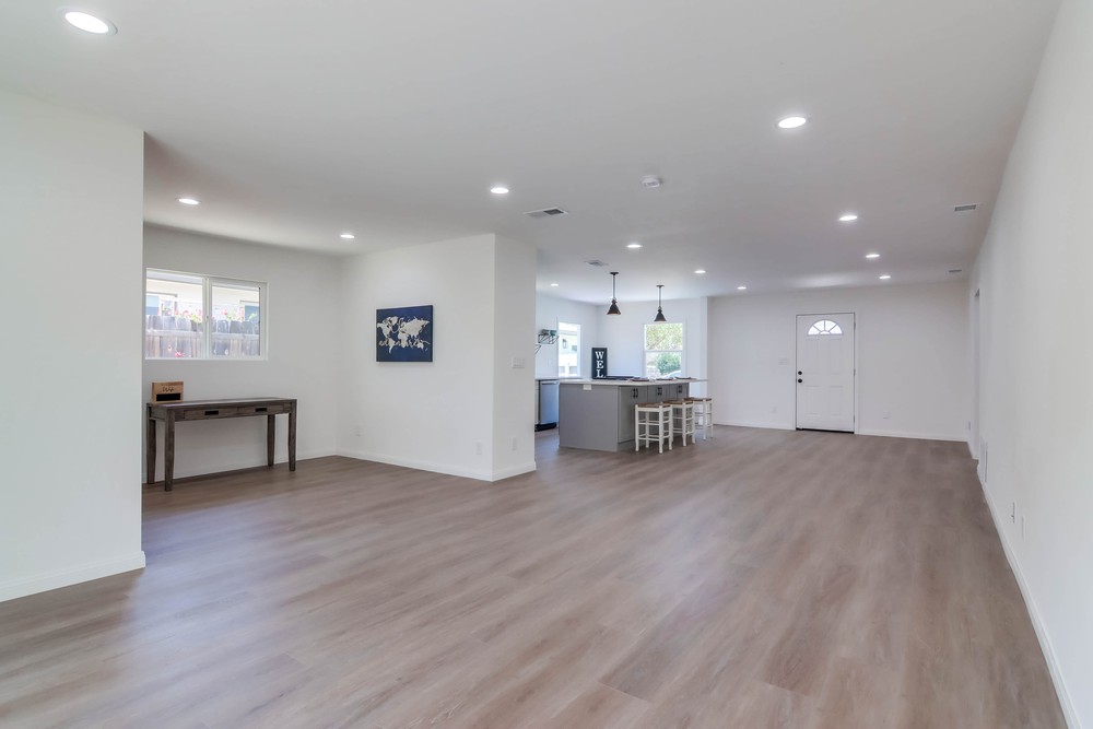 Virtual tour photo 25 of 48 for 5597 Hamill Ave