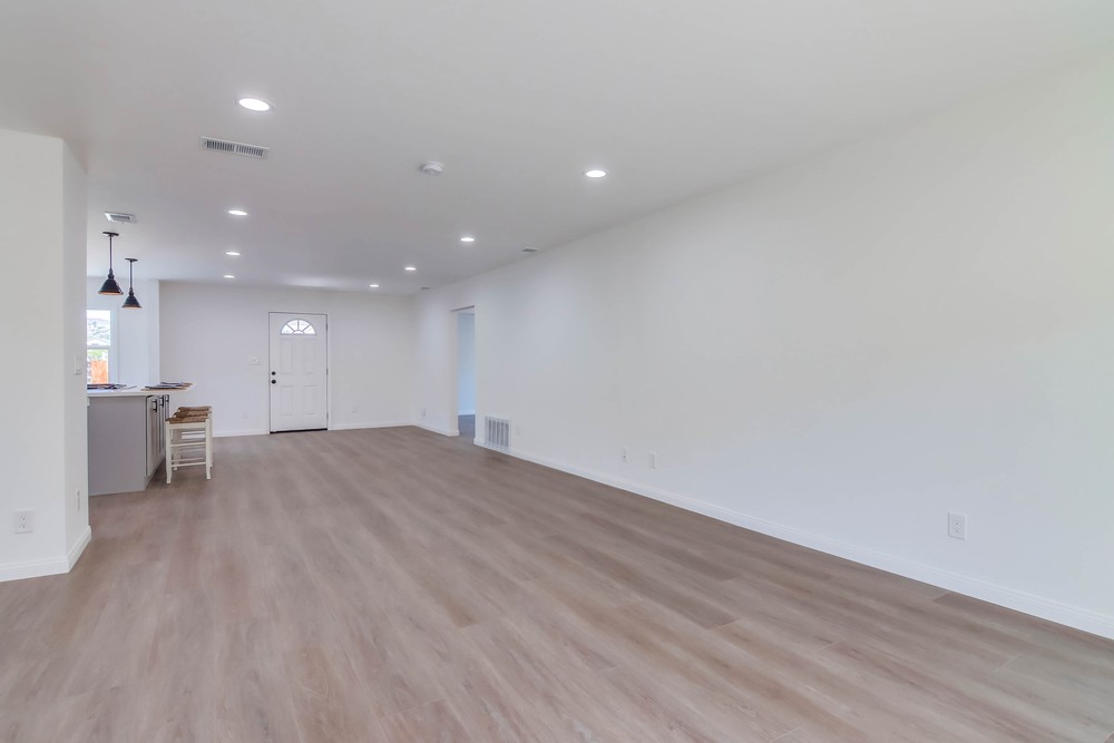 Virtual tour photo 28 of 48 for 5597 Hamill Ave