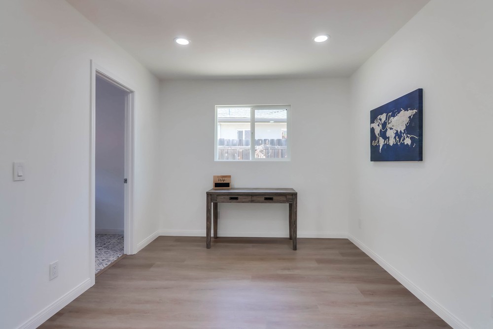 Virtual tour photo 29 of 48 for 5597 Hamill Ave