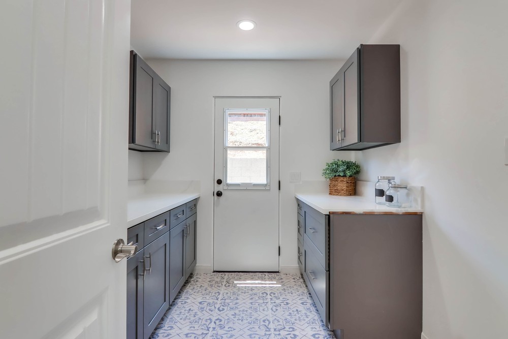 Virtual tour photo 30 of 48 for 5597 Hamill Ave