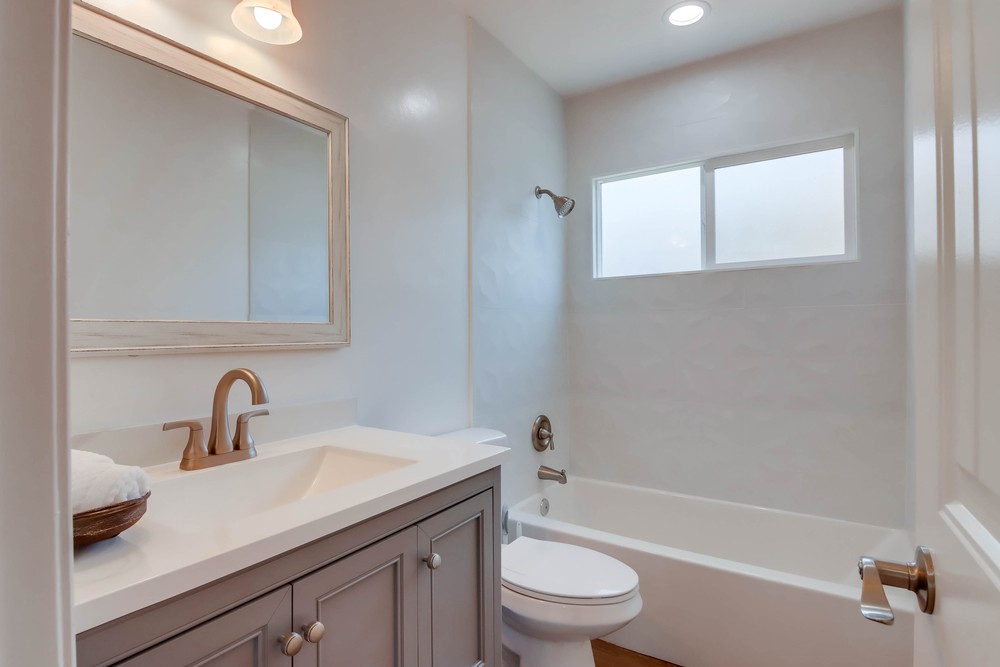 Virtual tour photo 42 of 48 for 5597 Hamill Ave