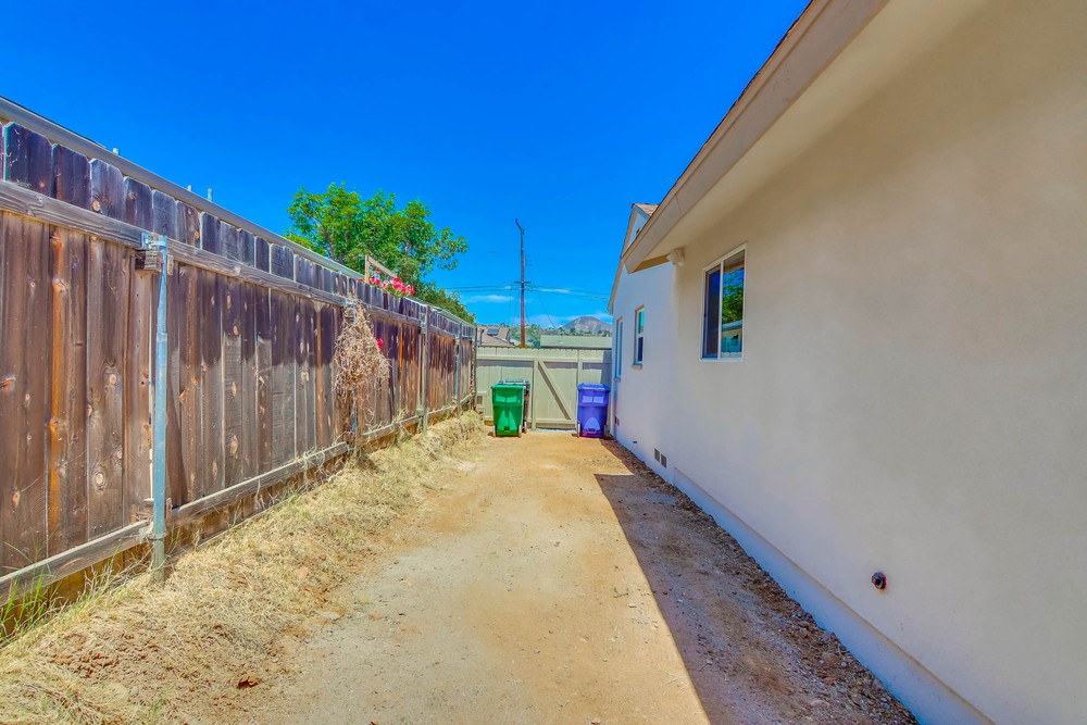 Virtual tour photo 45 of 48 for 5597 Hamill Ave