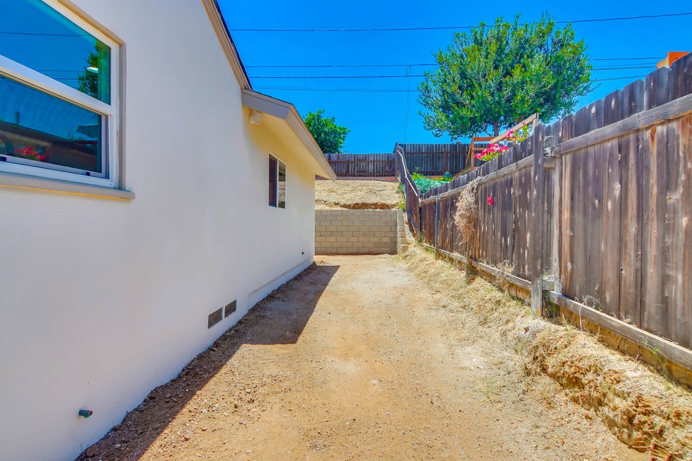 Virtual tour photo 46 of 48 for 5597 Hamill Ave