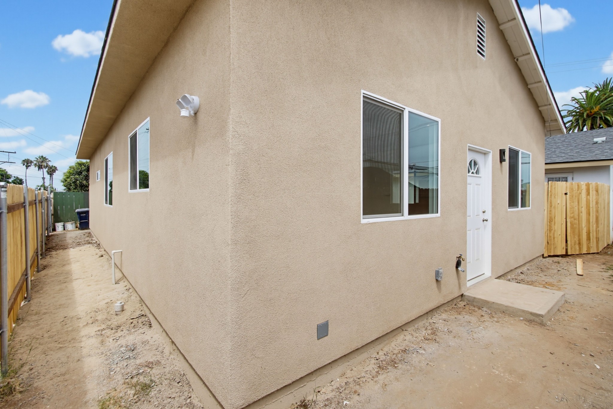 Virtual tour photo 3 of 32 for 560 F St