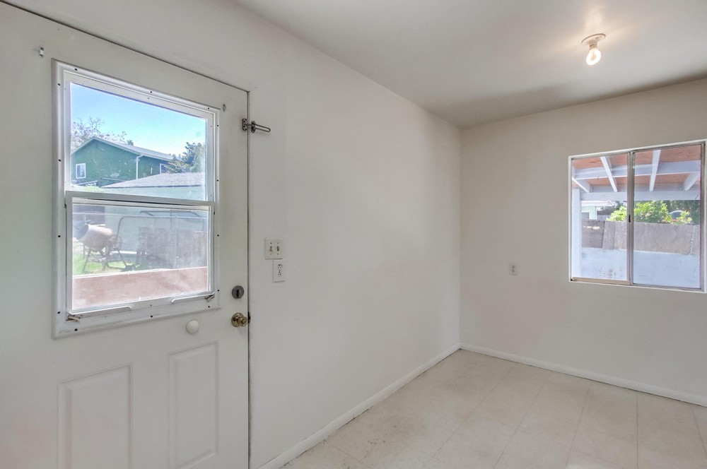 Virtual tour photo 15 of 38 for 5603 Cervantes Ave
