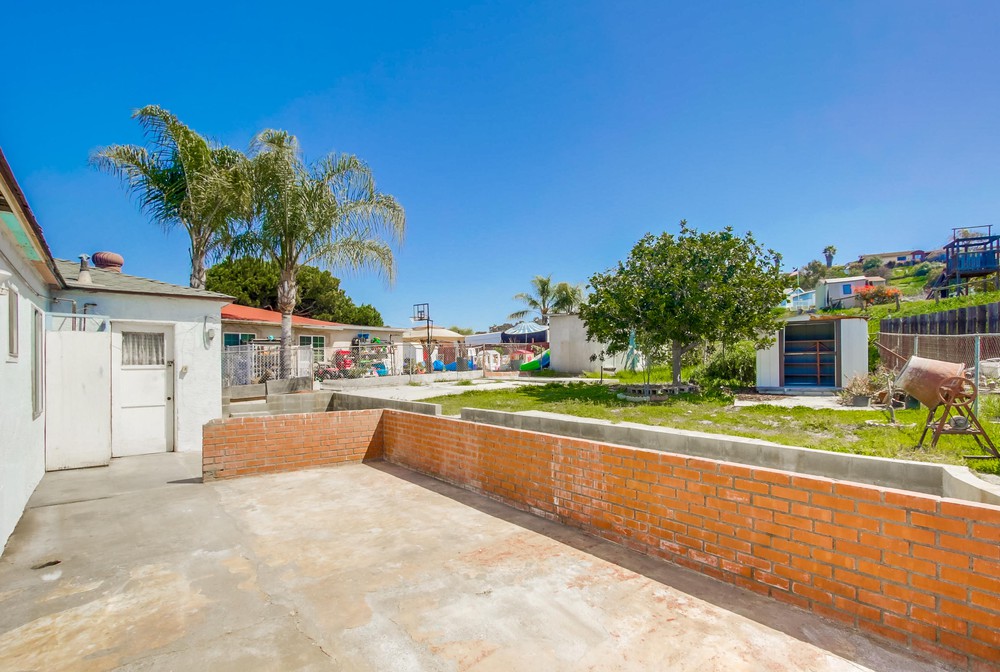 Virtual tour photo 37 of 38 for 5603 Cervantes Ave