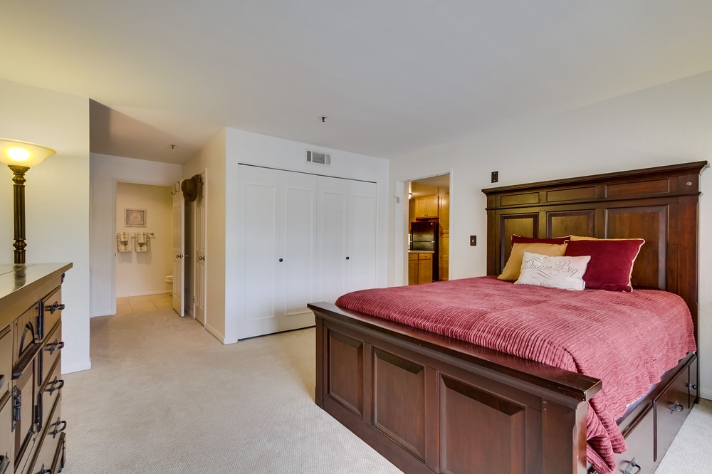 Virtual tour photo 16 of 30 for 5605 Friars Road #287