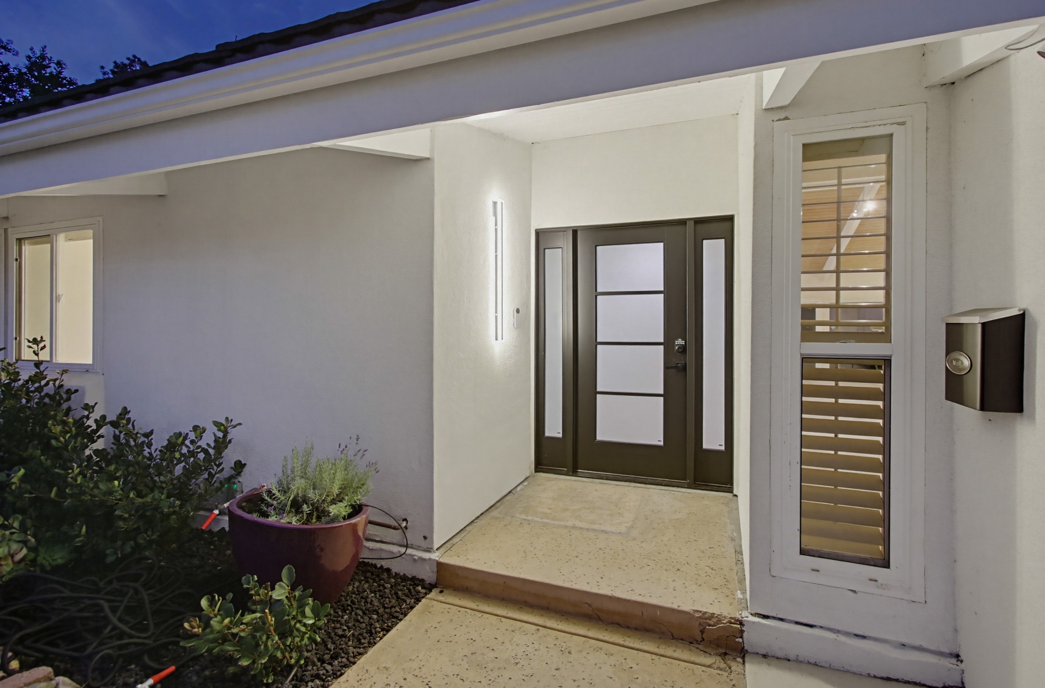 Virtual tour photo 5 of 81 for 5605 Soledad Mountain Rd