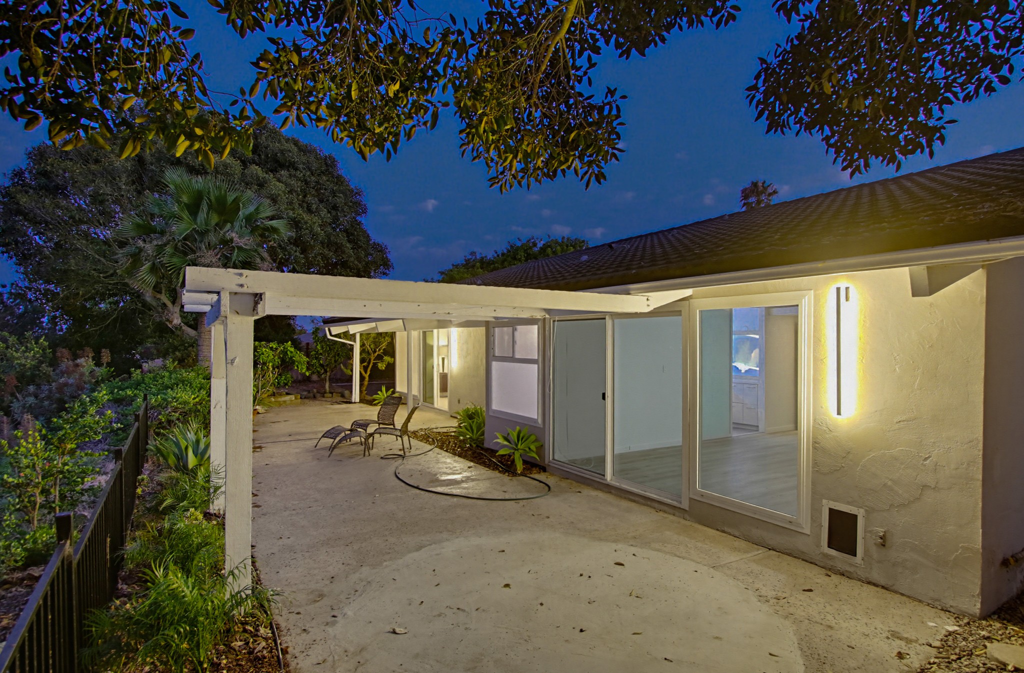 Virtual tour photo 9 of 81 for 5605 Soledad Mountain Rd