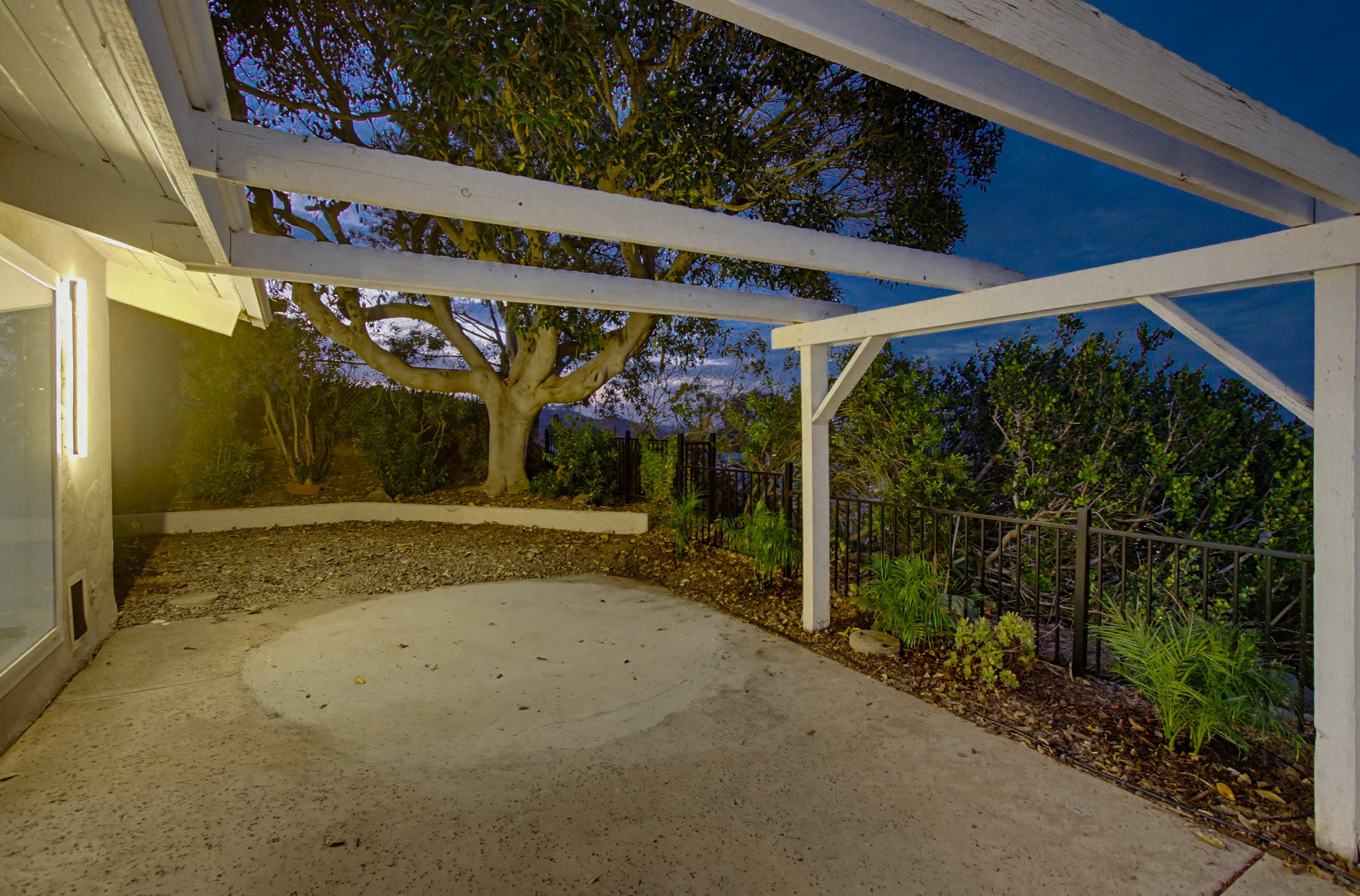Virtual tour photo 12 of 81 for 5605 Soledad Mountain Rd