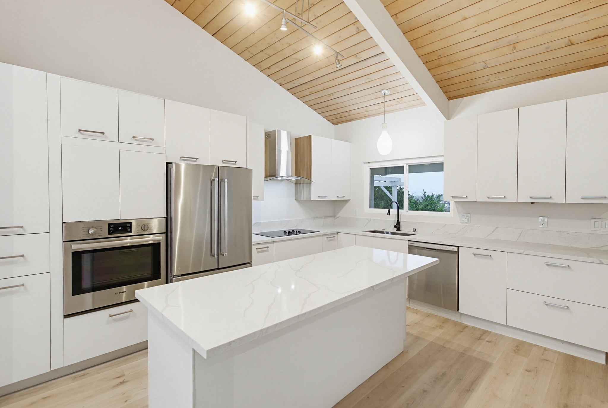 Virtual tour photo 31 of 81 for 5605 Soledad Mountain Rd