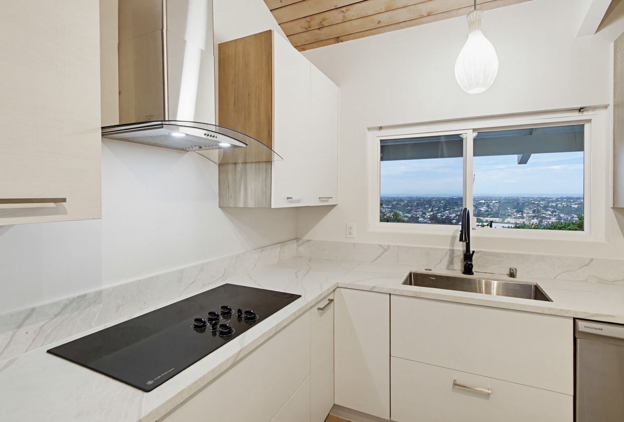 Virtual tour photo 32 of 81 for 5605 Soledad Mountain Rd