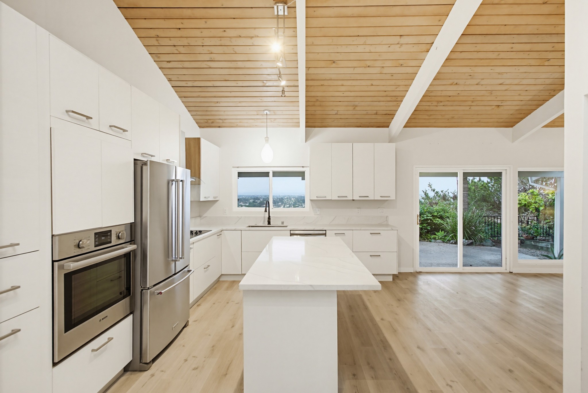 Virtual tour photo 36 of 81 for 5605 Soledad Mountain Rd