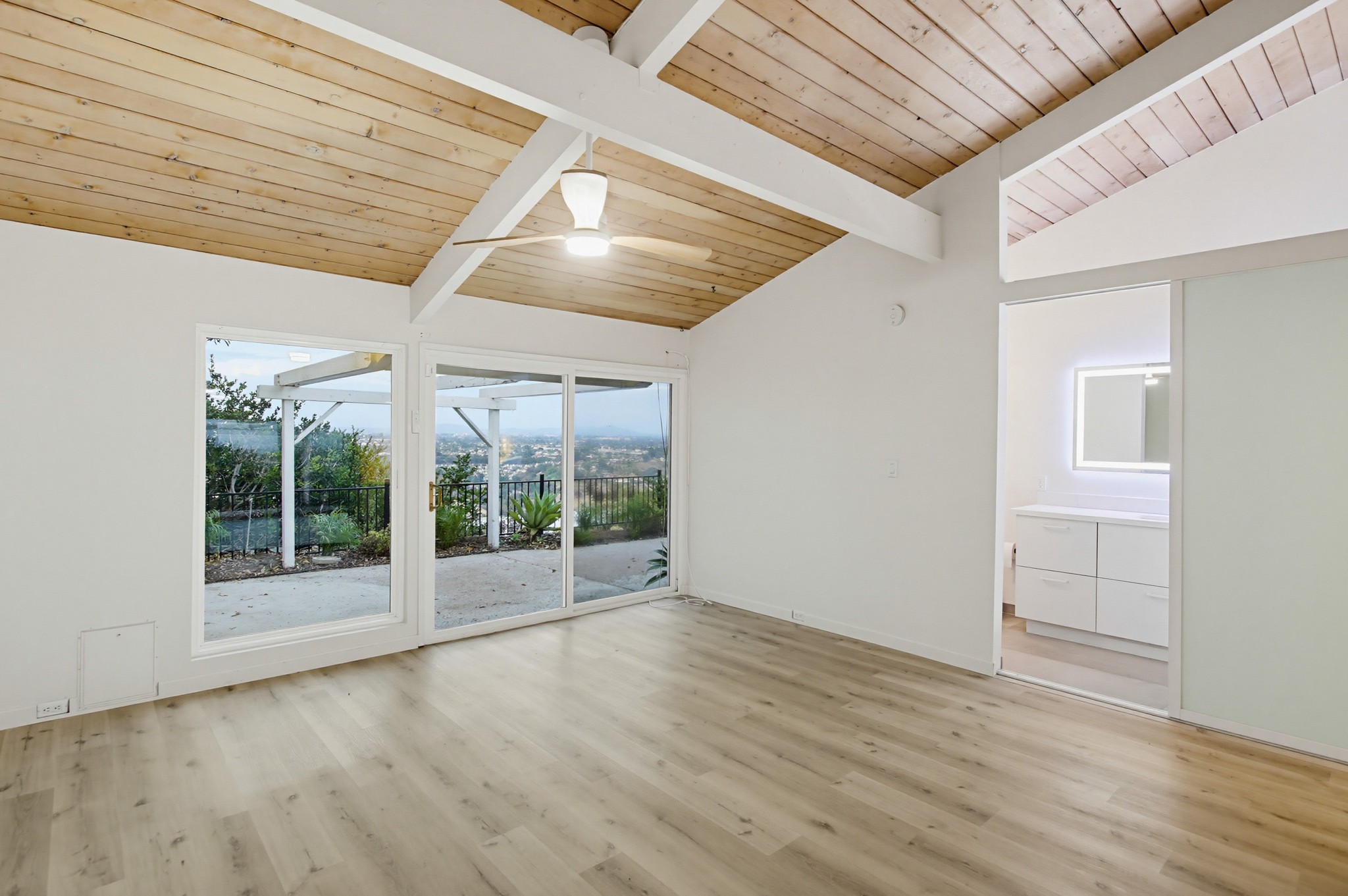Virtual tour photo 41 of 81 for 5605 Soledad Mountain Rd
