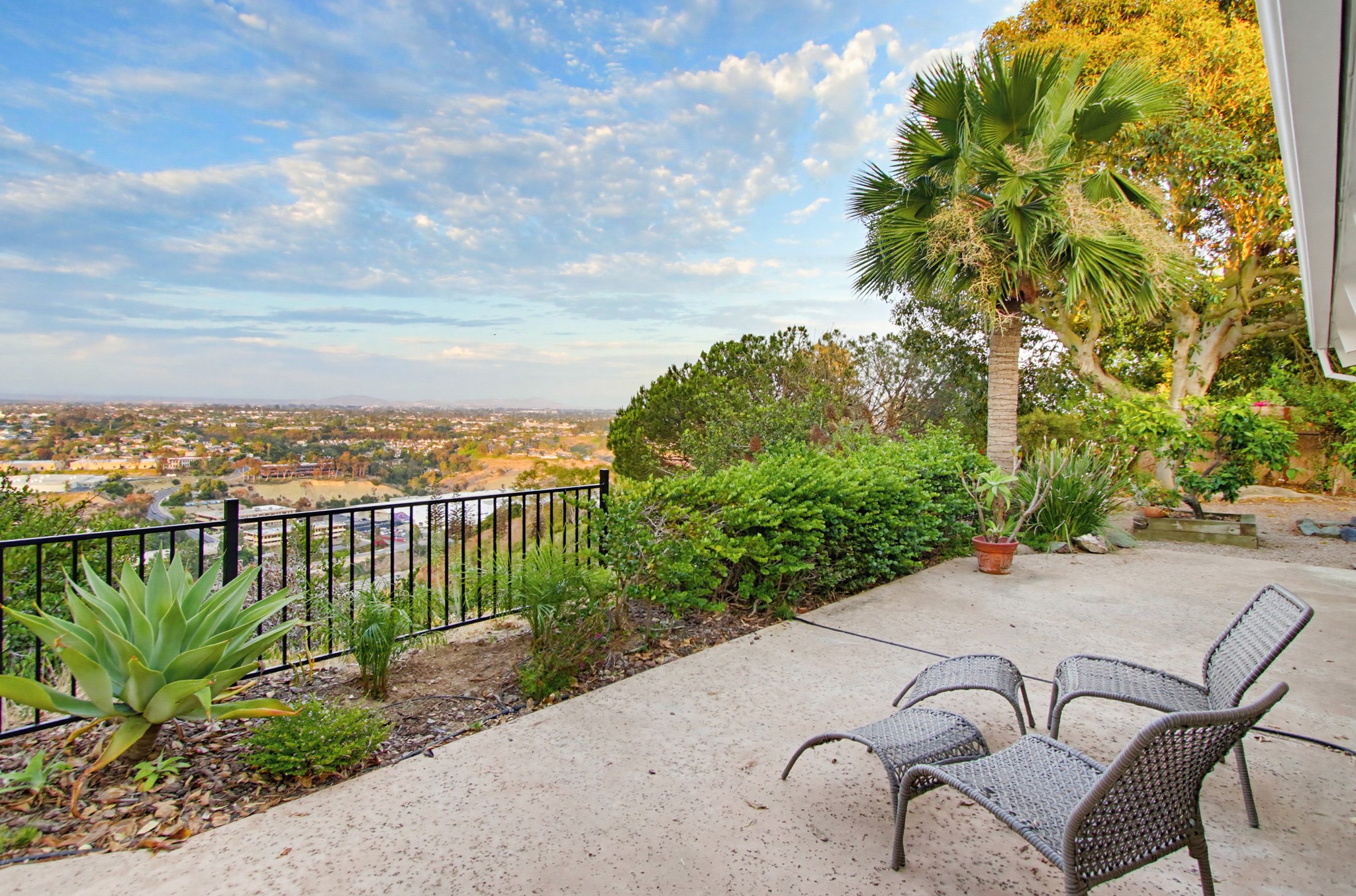 Virtual tour photo 64 of 81 for 5605 Soledad Mountain Rd